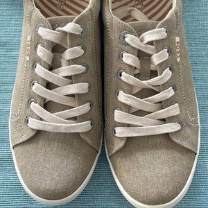 Taos “Star” sneakers